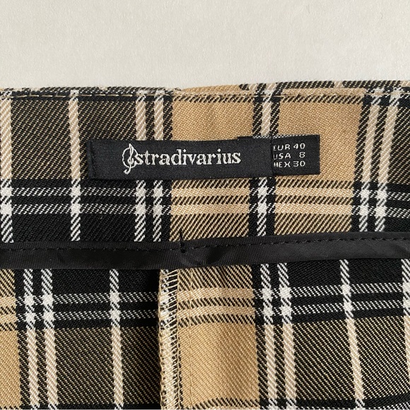 Stradivarius Mini skirt size 8 - Picture 2 of 6